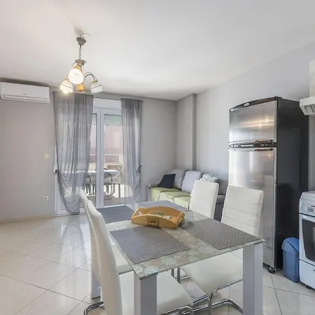 Guest house Nena 3*