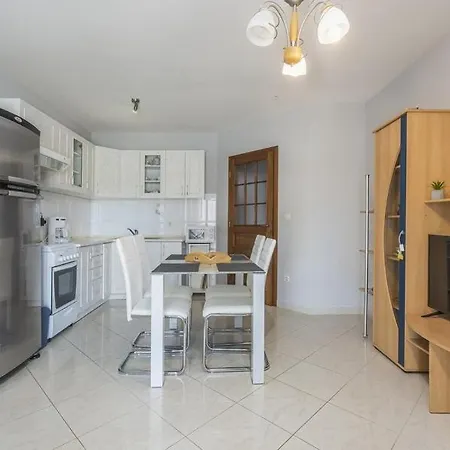 Guest house Nena Karigador